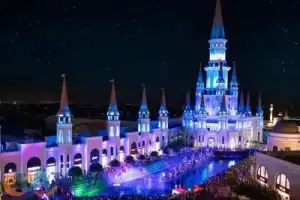 Из Кемера — к магии света и музыки в Land of Legends