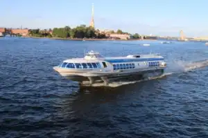 Метеор из Петергофа в Санкт-Петербург
