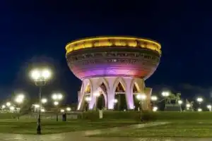 Ночная Казань и катание на колесе обозрения «Вокруг света» - 3