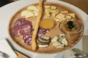 Калининград: город длинной колбасы, клопсов, строганины и марципана - 9