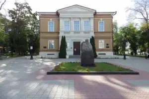 Главная площадь Саратова глазами исследователя - 8