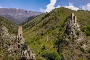 Стражи гор и времени: знакомство со страной башен - 4