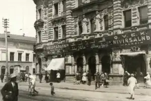 Кремлёвская, или Невский проспект в миниатюре - 9