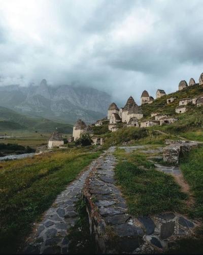 Путешествие по Осетии: Куртатинское ущелье, некрополь и водопады - 2