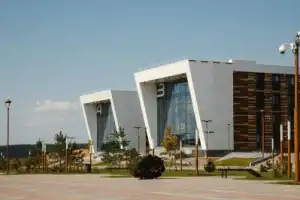 Единство противоположностей: Вселенский храм, Иннополис, Свияжск - 9