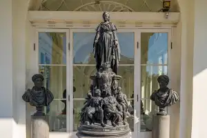 В Пушкин из Петербурга: Екатерининский дворец, Царскосельский парк и Феодоровский собор - 3