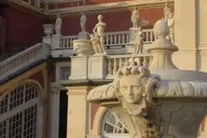 «La Rue des rois» (Улица Королей) - 9