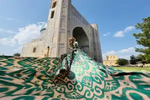 Поездка по легендарному Самарканду с мобильной фотосессией Поездка по легендарному Самарканду с мобильной фотосессией