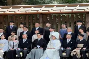 Шесть лиц и три сердца Токио - 6