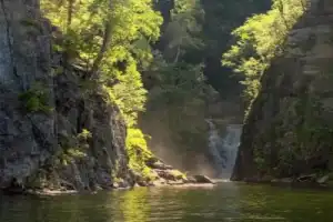 По Телецкому озеру на катере с прогулкой к водопадам - 2