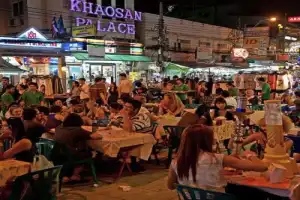 Чок ди! Весёлый трип по барам и ночным клубам - 4