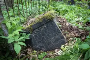 Старое кладбище у Владимирского централа - 9