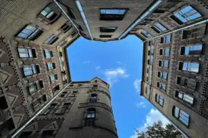 Три квартиры — три эпохи Петербурга - 8