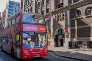 Дублин в вашем ритме: на автобусе Hop-on Hop-off и пешком с аудиогидом