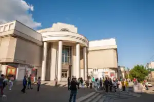 С гидом-историком — по Спасской улице Кирова - 6