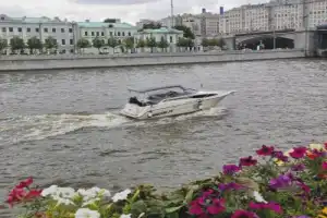 Москва в ладонях: прогулка на катере