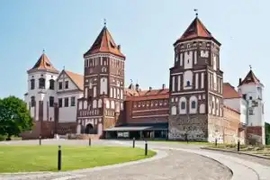 Замки Беларуси: групповая экскурсия в Мир и Несвиж из Минска