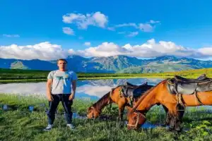 В седле, на внедорожниках и пешком: 5 дней в Абхазии - 5