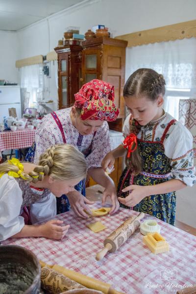 Пёстрый Каргополь: сарафаны, платки и кулинарный мастер-класс - 2
