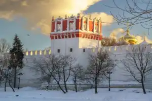 Новодевичий монастырь: жемчужина средневековой Москвы - 6