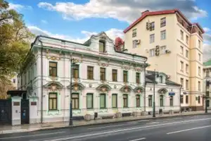 Остоженка и Пречистенка: терапия красотой - 13