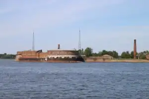 Форты Кронштадта на теплоходе - 12