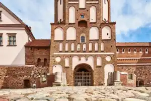 В Средневековье на выходные: тур по замкам Мира и Несвижа из Санкт-Петербурга - 3