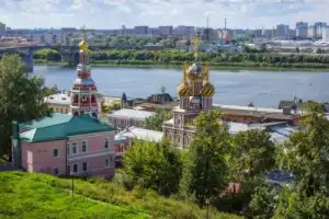 Из грязи в князи: прогулка по улицам Кожевенная и Рождественская Из грязи в князи: прогулка по улицам Кожевенная и Рождественская