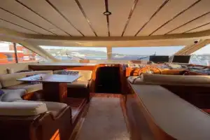 Групповая яхтенная прогулка по Босфору днём или на закате - 3