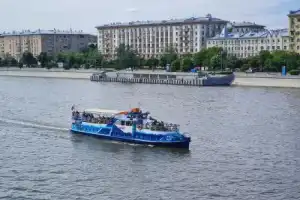 Флагманский маршрут на теплоходе «Флагман»: от причала «Киевский» до Китай-города - 2