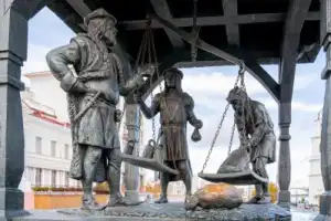 Средневековые замки и усадьбы художников: путешествие по четырём городам Беларуси - 3