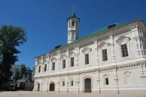 Контрасты Казани — на автомобиле - 6