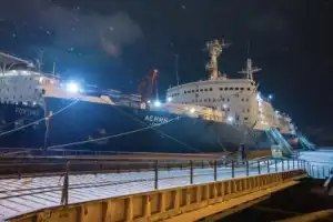 Погружение в Север: вершины Хибин, погоня за сиянием и арктическая кухня - 5