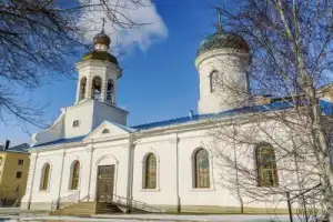 Прогулка по набережной реки Урал — между Европой и Азией - 9