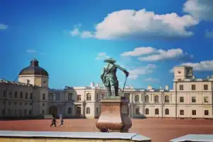 Гатчина: жизнь и любовь сквозь столетия
