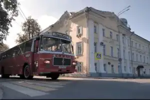 Обзорная экскурсия по Ярославлю на ретроавтобусе - 4