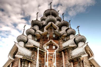 Из Петрозаводска — на сказочный остров Кижи Из Петрозаводска — на сказочный остров Кижи