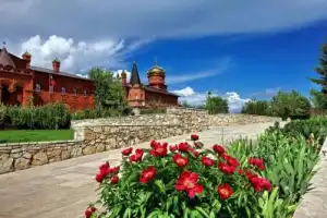 Сила святых мест: «Святые кустики» и Красный Ключ