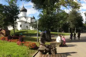 Псков: аудиоэкскурсия по главному проспекту - 1