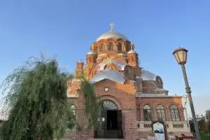 Истоки веры: из Казани — в Свияжск и Храм всех религий