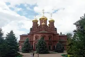 К востоку от Лавры: святые места среди рек и лесов