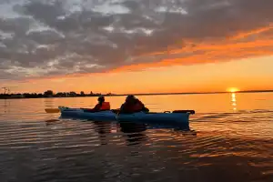 Охота на закат — вечерняя прогулка на морских каяках - 16