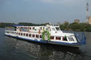 На теплоходе от Крымского моста до Москва-Сити - 7