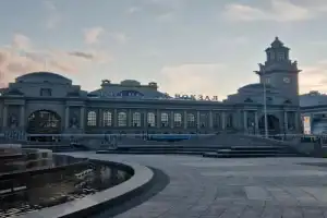 От Киевского вокзала к высотке «Украина»: прогулка по Москве - 10