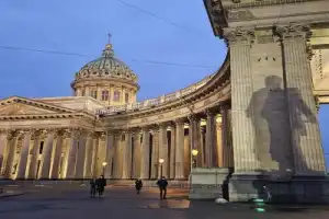 По Петербургу с петербуржцем По Петербургу с петербуржцем