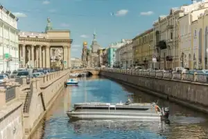 Северная Венеция — по малым рекам и каналам Петербурга Северная Венеция — по малым рекам и каналам Петербурга
