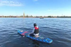 От Летнего сада до Казанского собора — на сапборде От Летнего сада до Казанского собора — на сапборде