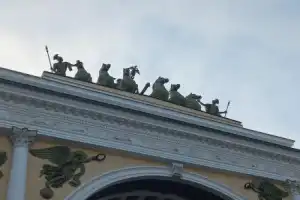 От Исаакия до Дворцовой: архитектура площадей Петербурга - 12