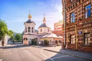 Московское утро: кофе и монастыри Московское утро: кофе и монастыри