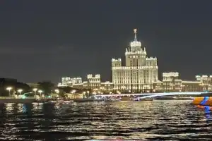 Речная прогулка на катере по центру Москвы - 6